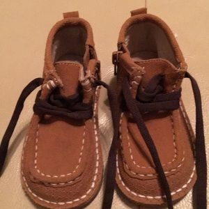 Size 6 kids boots Livie & Luca